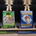 Alola-Kokowei V SWSH 225 SWSH Black Star Promo Pokémon Karte Deutsch Near Mint